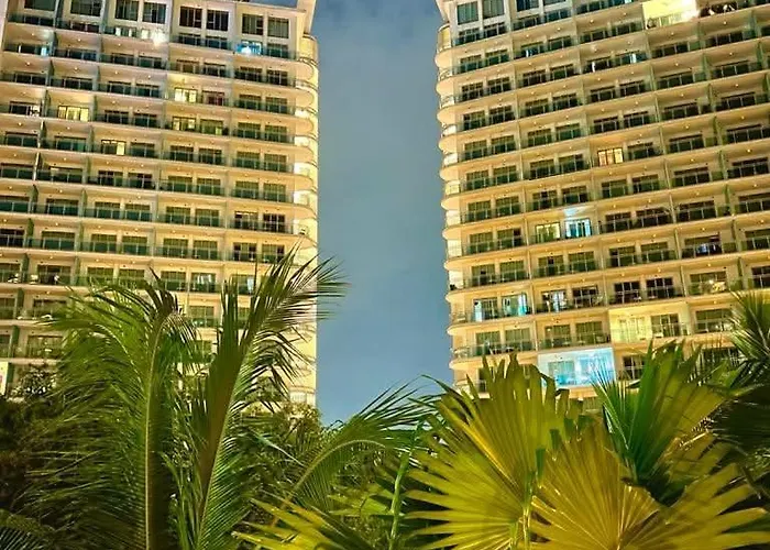 View Balcony Perfect Summer Escape Hiraya Pod Staycation マニラ市